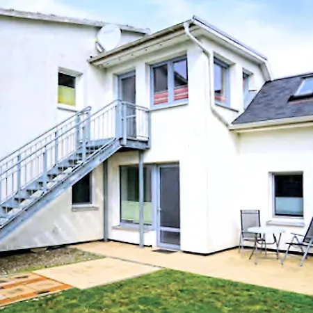 Stayma Strandhaus Wiek - Erholen Kitesurfen Wandern Und Apartmán Wiek auf Rügen